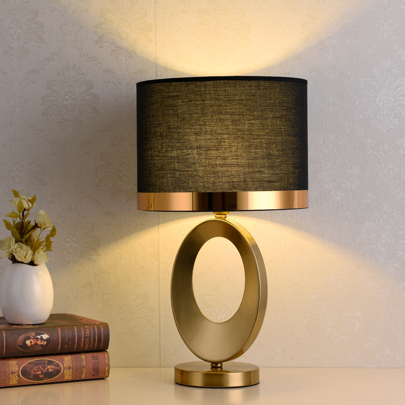 โคมไฟตั้งโต๊ะขนาดเล็กสไตล์นอร์ - Desk Lamp บทวิจารณ์และราคา