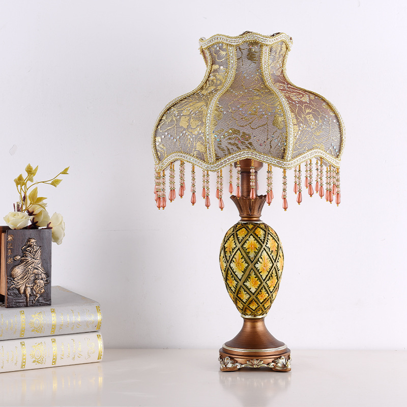 โคมไฟตั้งโต๊ะหรูหราสไตล์ยุโรป  - Desk Lamp บทวิจารณ์และราคา